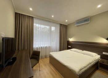 Продажа гостинично-жилого комплекса 7 678 м² в центре г. Кропивницкий